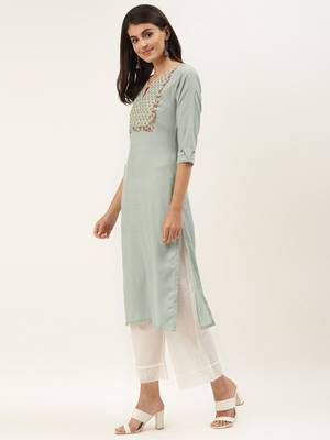 Green Yoke Design Straight Kurta 3