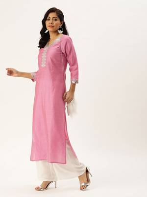 Women Pink Solid Straight Kurta 1