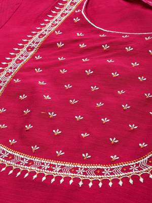Women Magenta & White Embellished Straight Kurta 5