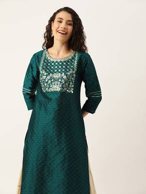 Women Green & Silver Toned Yoke Design Straight Kurta 5