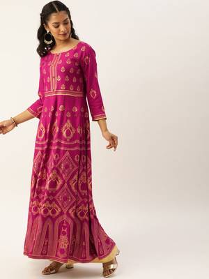Women Magenta Pink & Gold Toned Printed Anarkali Kurta 3