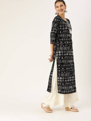 Women Black & White Printed Straight Kurta 2