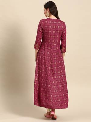 Women Magenta & Golden Paisley Printed A Line Kurta 3