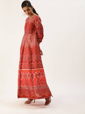 Women Maroon & White Printed Styled Back Anarkali Kurta 2
