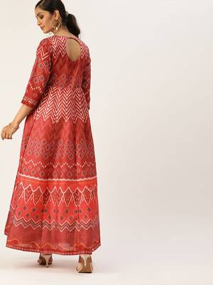 Women Maroon & White Printed Styled Back Anarkali Kurta 3