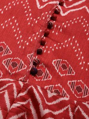 Women Maroon & White Printed Styled Back Anarkali Kurta 4