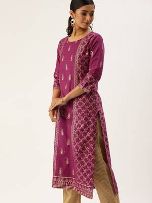 Women Magenta Pink & Gold Toned Foil Printed Straight Kurta 2