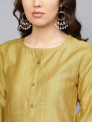 Women Green Dual Toned Solid Straight Kurta 4