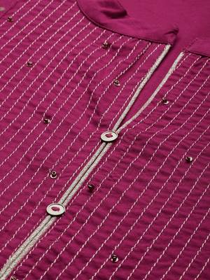 Women Magenta & White Printed Kurta With Palazzos 4