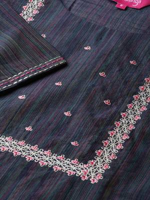 Women Navy Blue & Pink Zari Yoke Design Straight Kurta 4