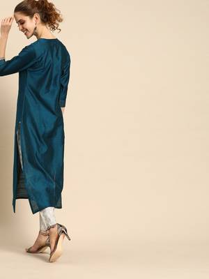 Teal Blue Embroidered Straight Kurta. 4