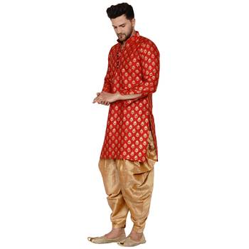 Red printed banarasi dhoti-kurta 3