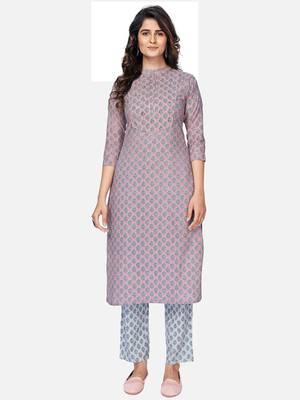 Women's Printed & Sequience Work Straight Cotton Light Pink Kurta With Pant & Dupatta 2