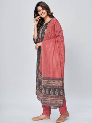 Women's Printed & Embroidered Straight Cotton Grey Kurta With Pant & Dupatta 4