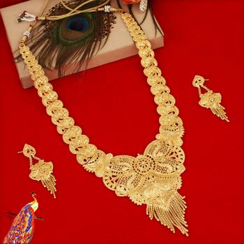 Gold jewellery 1