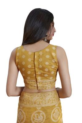 Mustard woven cotton silk saree with blouse 4