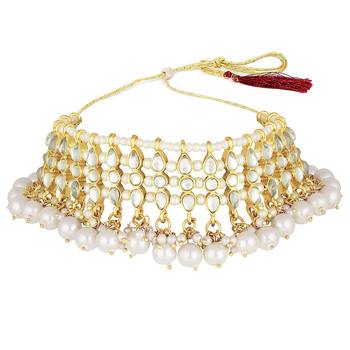 Traditional Kundan & Pearl Studded Choker Necklace Jewellery Set For Women  4