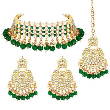 Traditional Kundan & Pearl Studded Choker Necklace Jewellery Set For Women  2