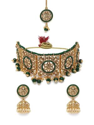 Traditional Kundan Pearl Choker Necklace Set with Earrings & Maang Tikka For Women (K7095G) 2