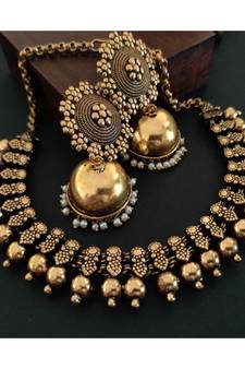 Golden Necklace With Jhumka