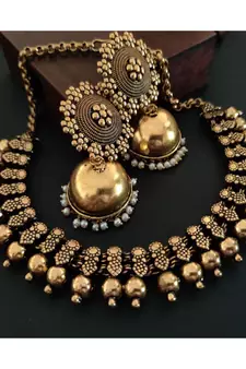 Golden Necklace With Jhumka