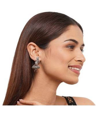 Dancign Doll Earring 1