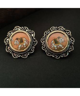 Elephant Photoframe Stud 1