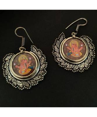 Ganpati photoframe Earring 1