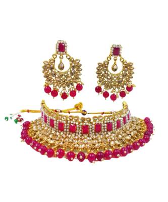Sizzling Charming Women Necklaces & Chains 1