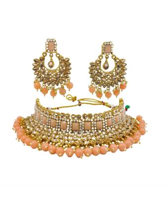 Sizzling Charming Women Necklaces & Chains 1