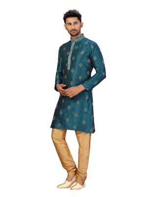 Green  embroidered kurta pajama 5