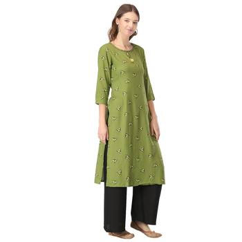Green printed rayon long-kurtis 4