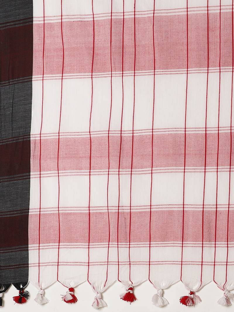White & Red Handloom Checked Saree
