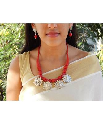 Red necklace-sets 3