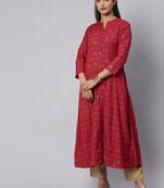 Fuchsia And Gold Geometric Printed A Line Kurta With quarter Sleeves.