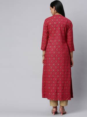 Fuchsia And Gold Geometric Printed A Line Kurta With quarter Sleeves. 2
