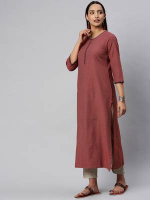 Maroon And Off White Check Woven Straight Kurta With Handwork On Neckline And Sleeves. 3