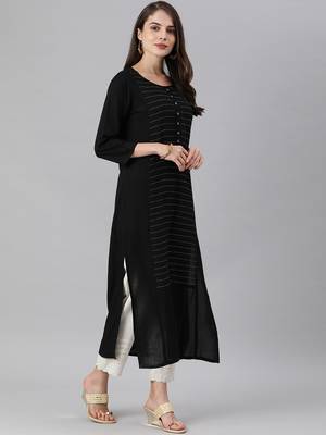 Black And White Tagai Work Kurta With quarter Sleeves 3