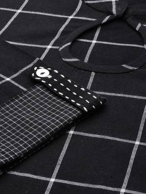 Black And White Woven Check Kurta With Trousers. 4