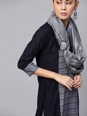 Blue And Grey Handloom Woven Straight Kurta With Woven Straight Trouser With Grey Silk Dupatta. 4