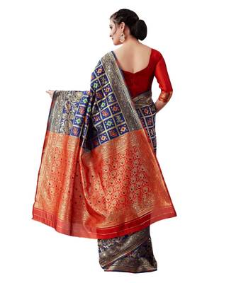 blue woven jacquard saree with blouse 3