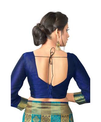 green woven silk blend saree with blouse 5
