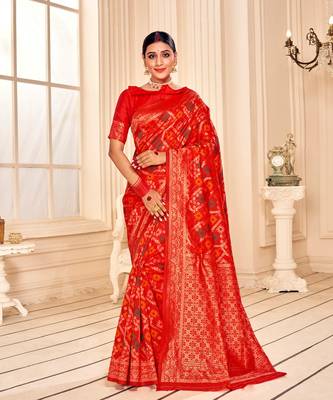 Red Soft WovenSilk Bandhani Saree 1