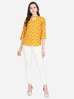 Yellow printed crepe crop-tops 3