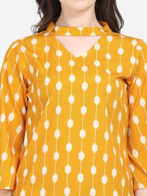 Yellow printed crepe crop-tops 4