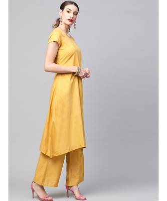 Yellow solid kurta set with digital printed dupatta 4