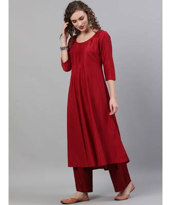 Maroon Dobby Design Flared Anarkali 2