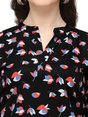 Black printed crepe crop-tops 5
