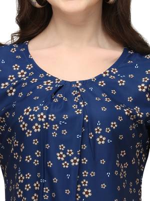 Blue printed crepe crop-tops 5