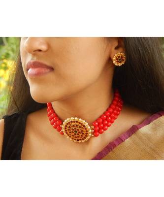 Red agate chokers 1
